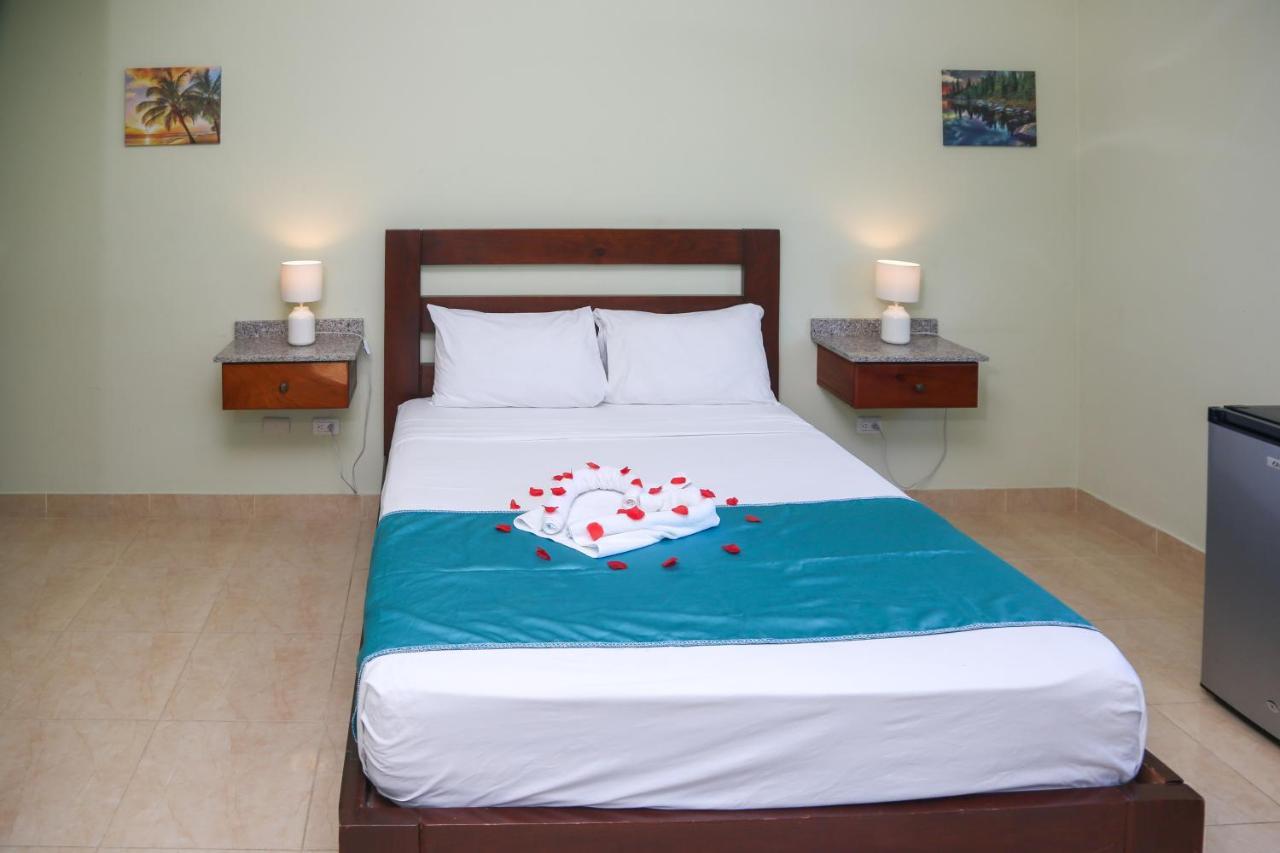 Anton Reef Hotel Sosúa Buitenkant foto