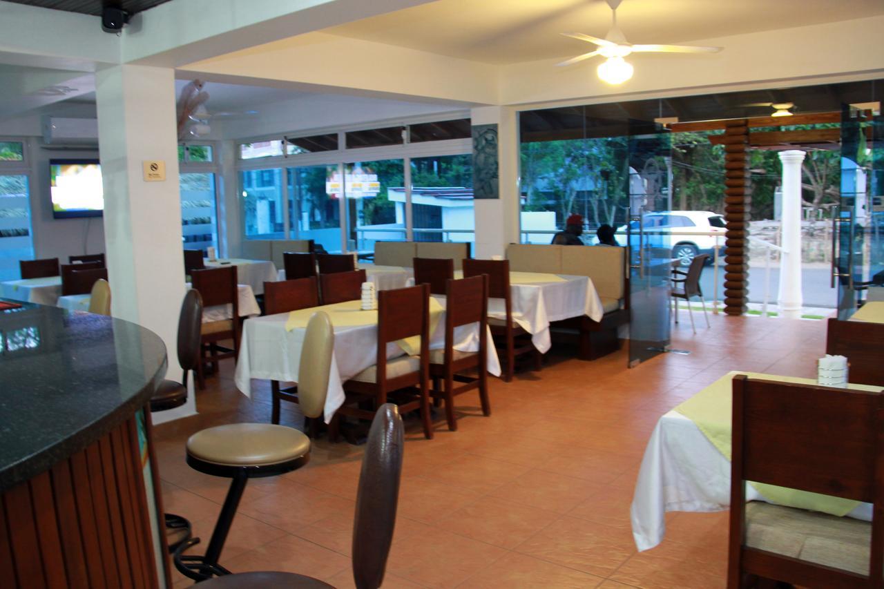 Anton Reef Hotel Sosúa Buitenkant foto